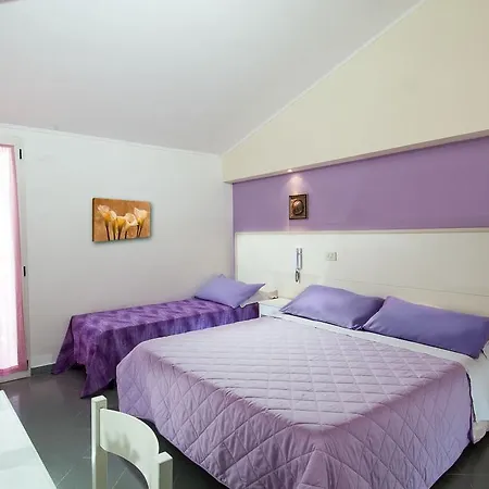 Hotel Cheri Rimini Exterior foto